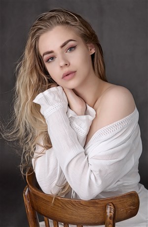 下雨在窝棚里视频