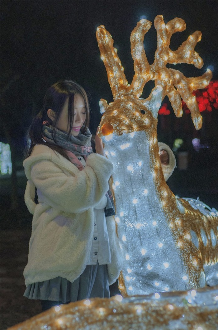天天摸日日摸狠狠添流水
